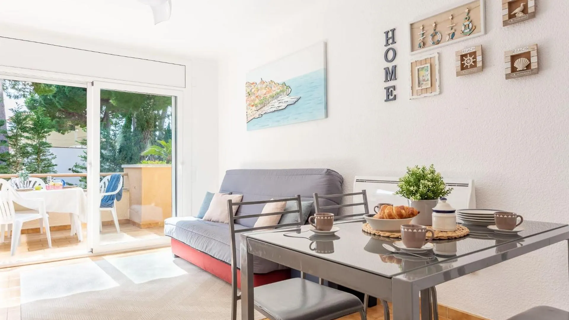 El Mar Apartment L'Escala 0*,  Spain