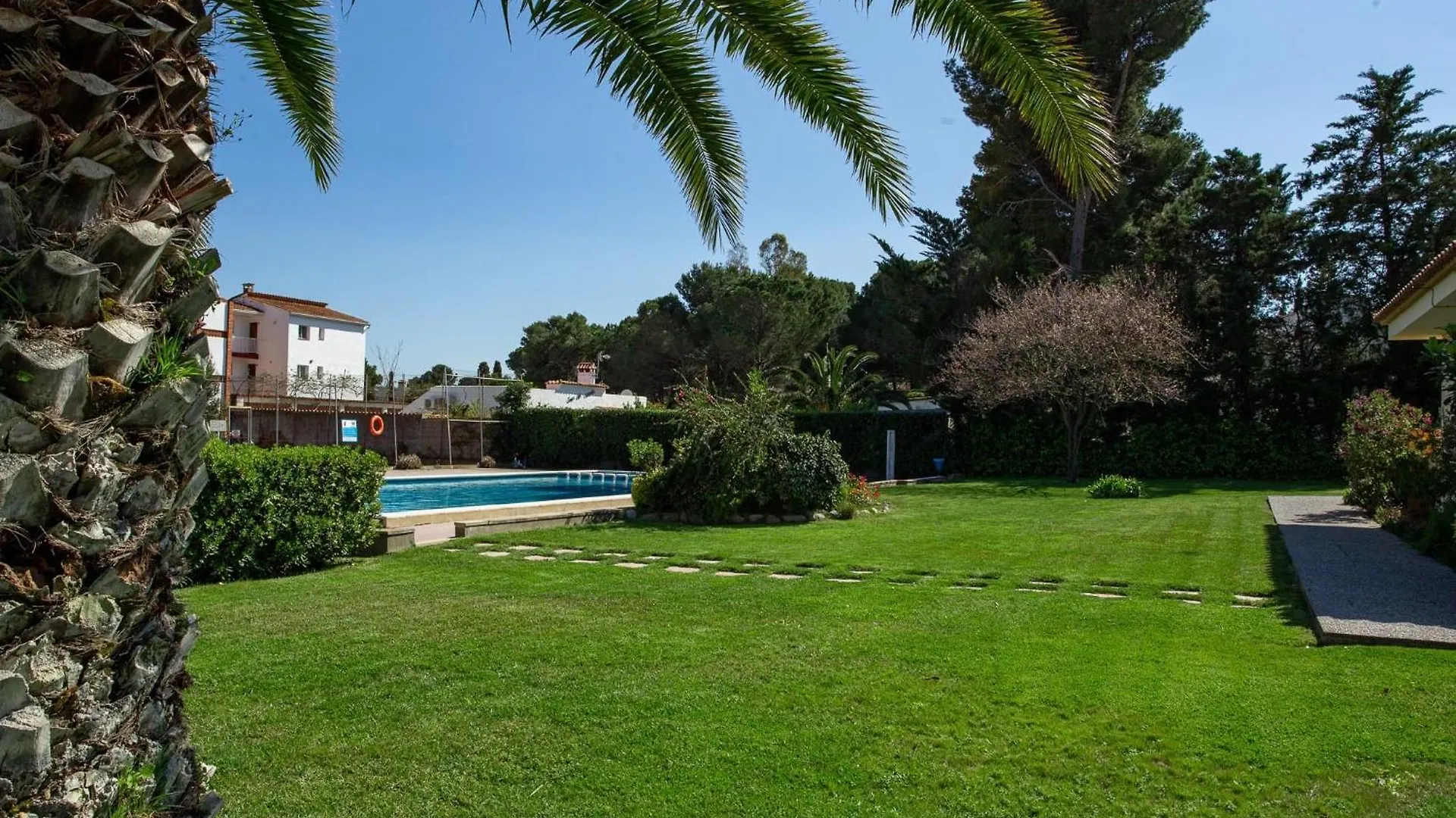 El Mar Apartment L'Escala Spain